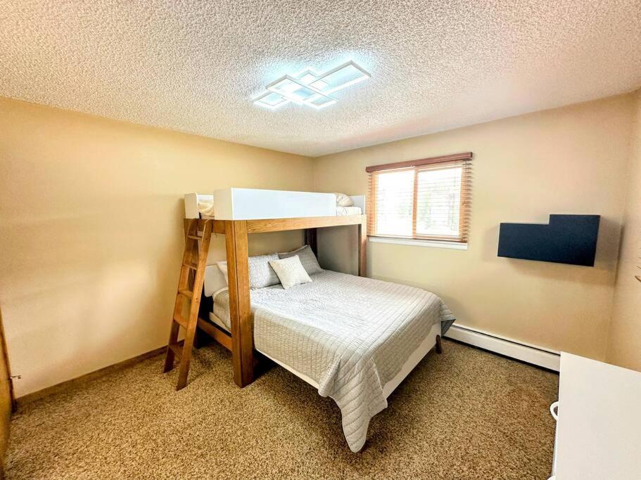 Winter Haus, Winter Park 2 Bedrooms Corner Unit W Outdoor Patio Walking Distance To The Center Of Town Exteriör bild