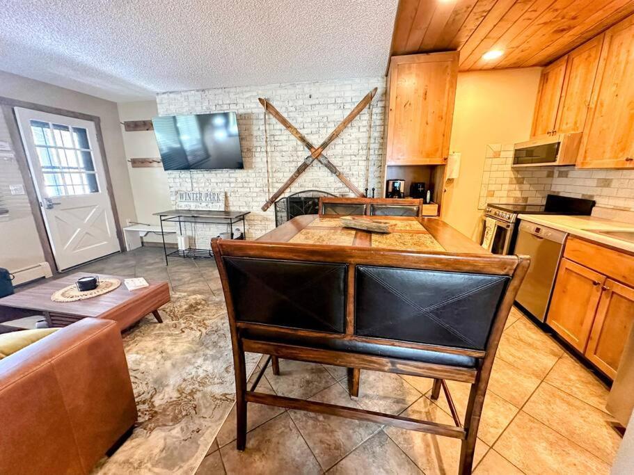 Winter Haus, Winter Park 2 Bedrooms Corner Unit W Outdoor Patio Walking Distance To The Center Of Town Exteriör bild