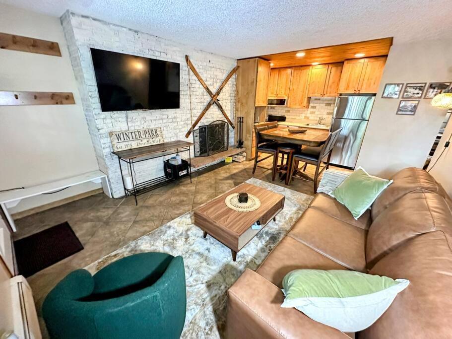 Winter Haus, Winter Park 2 Bedrooms Corner Unit W Outdoor Patio Walking Distance To The Center Of Town Exteriör bild